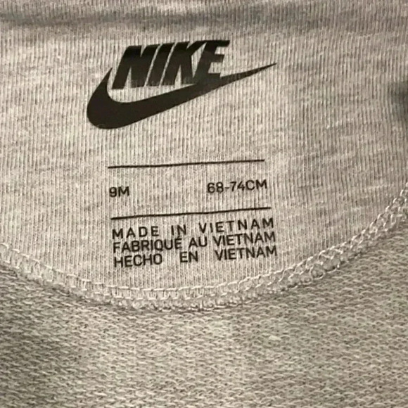 Nike jumpsuit - Picture 3 of 7